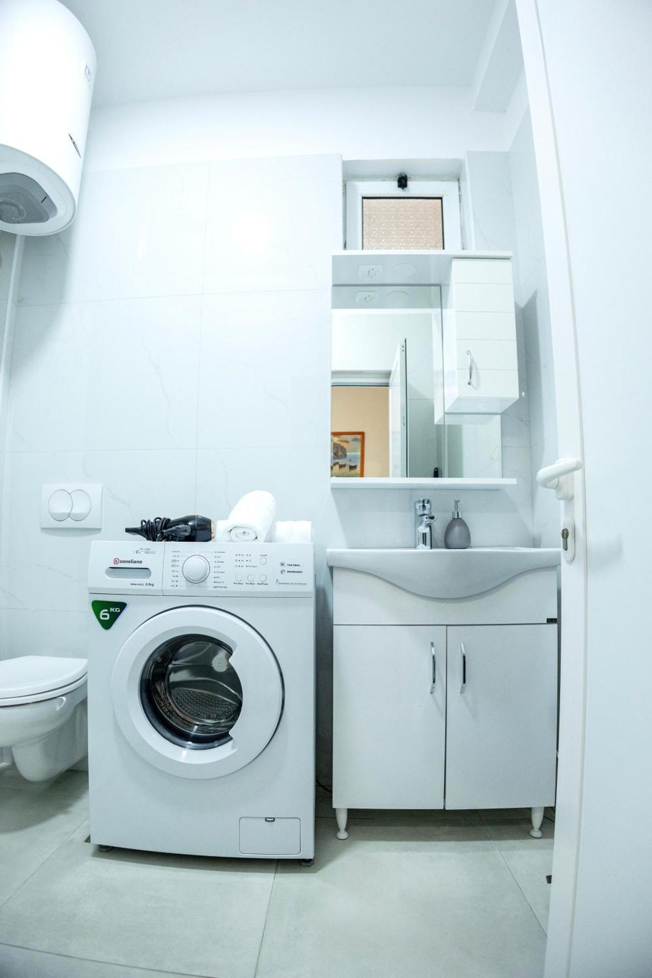 Cozy Flat Near Air Albania Stadium 1 地拉那 外观 照片