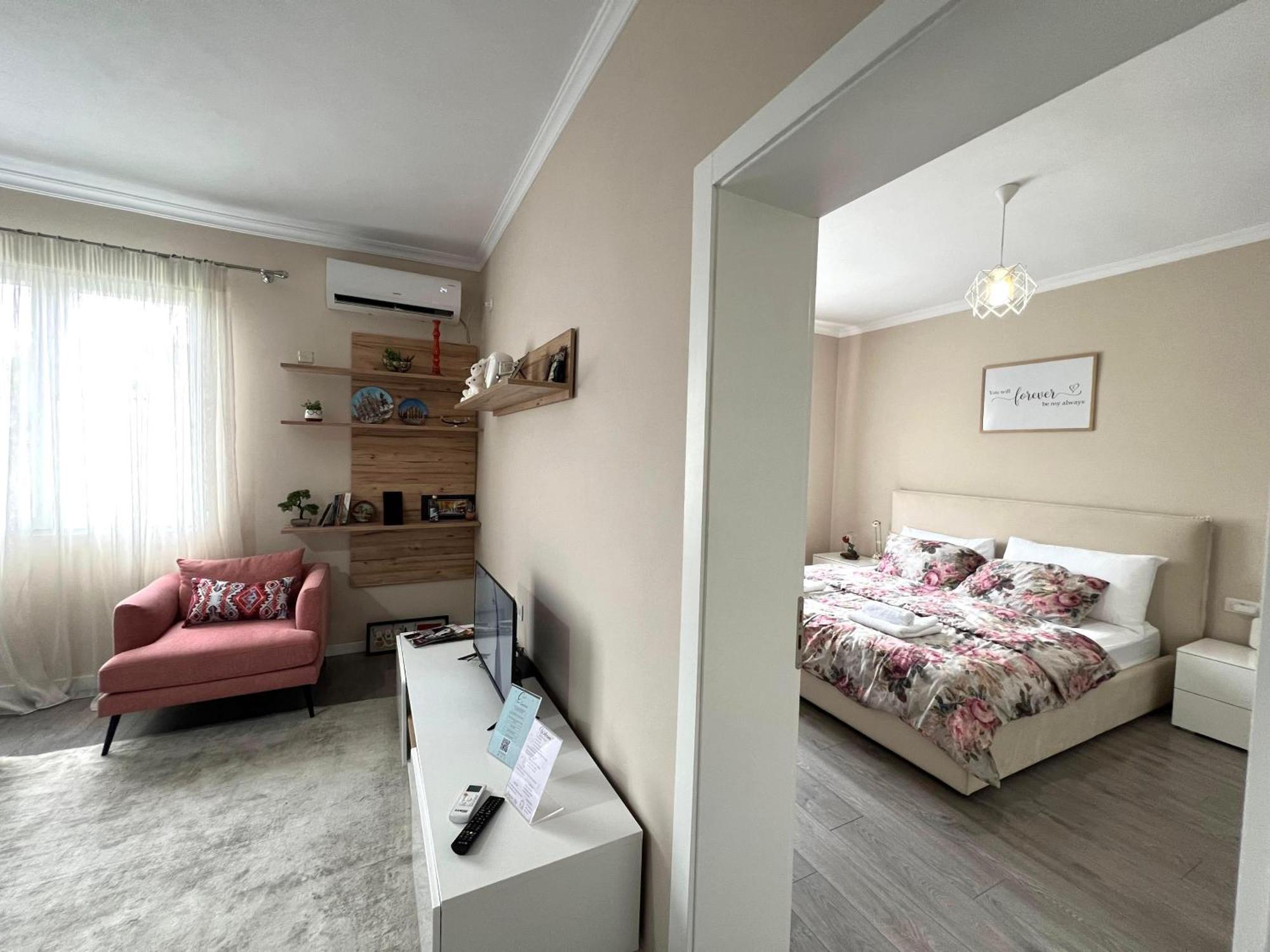 Cozy Flat Near Air Albania Stadium 1 地拉那 外观 照片